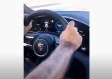 Alla rotonda a 180 km/h con una Porsche Taycan: il video da brividi