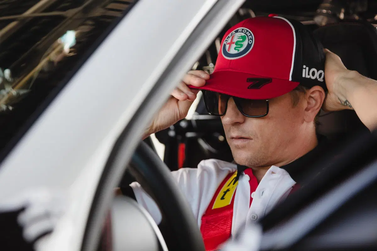 Alfa Romeo Giulia GTA, Raikkonen e Giovinazzi la mettono alla prova [Video] (4)