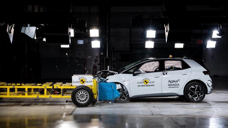 Crash test Euro NCAP, cinque stelle per la Volkswagen ID.3
