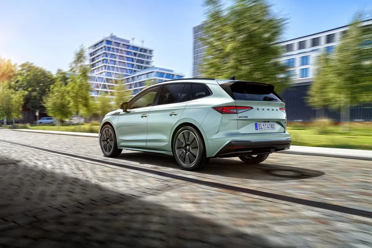 Skoda Enyaq iV debutta in Italia (al MiMo) senza rivali [video] (11)