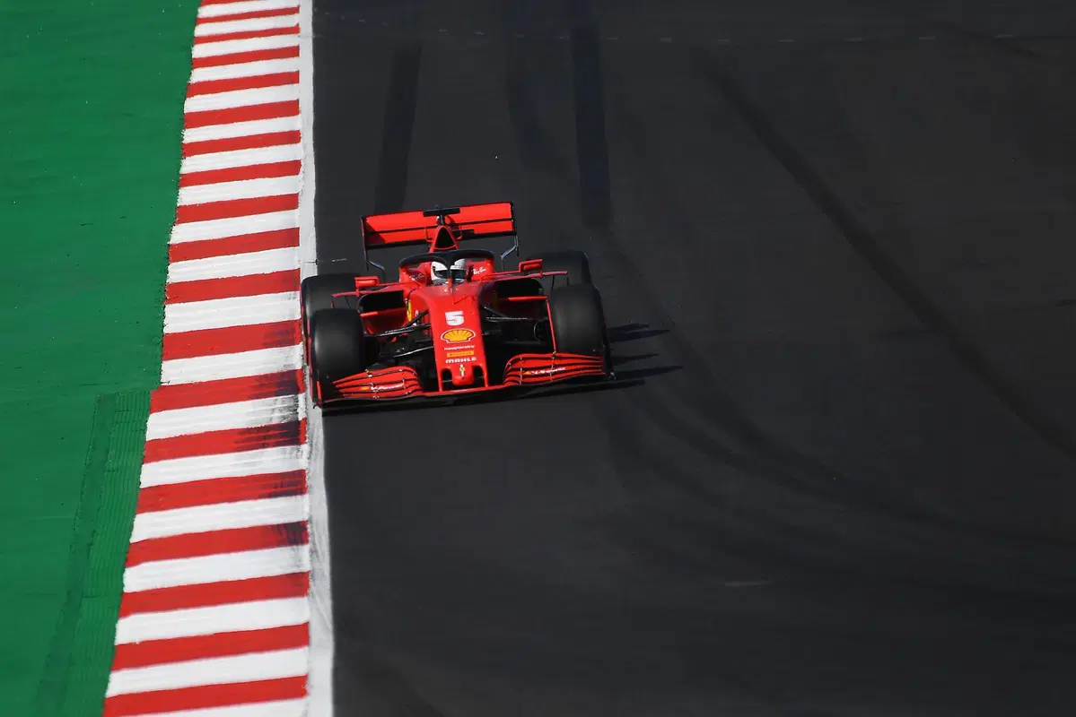 F1, GP Portogallo 2020: vince Hamilton. Quarto Leclerc (24)