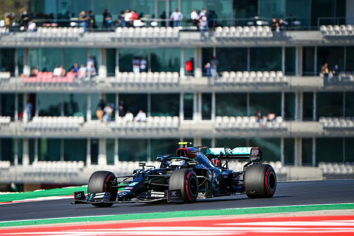 F1, GP Portogallo 2020: Hamilton le suona a Bottas e supera Schumacher (9)