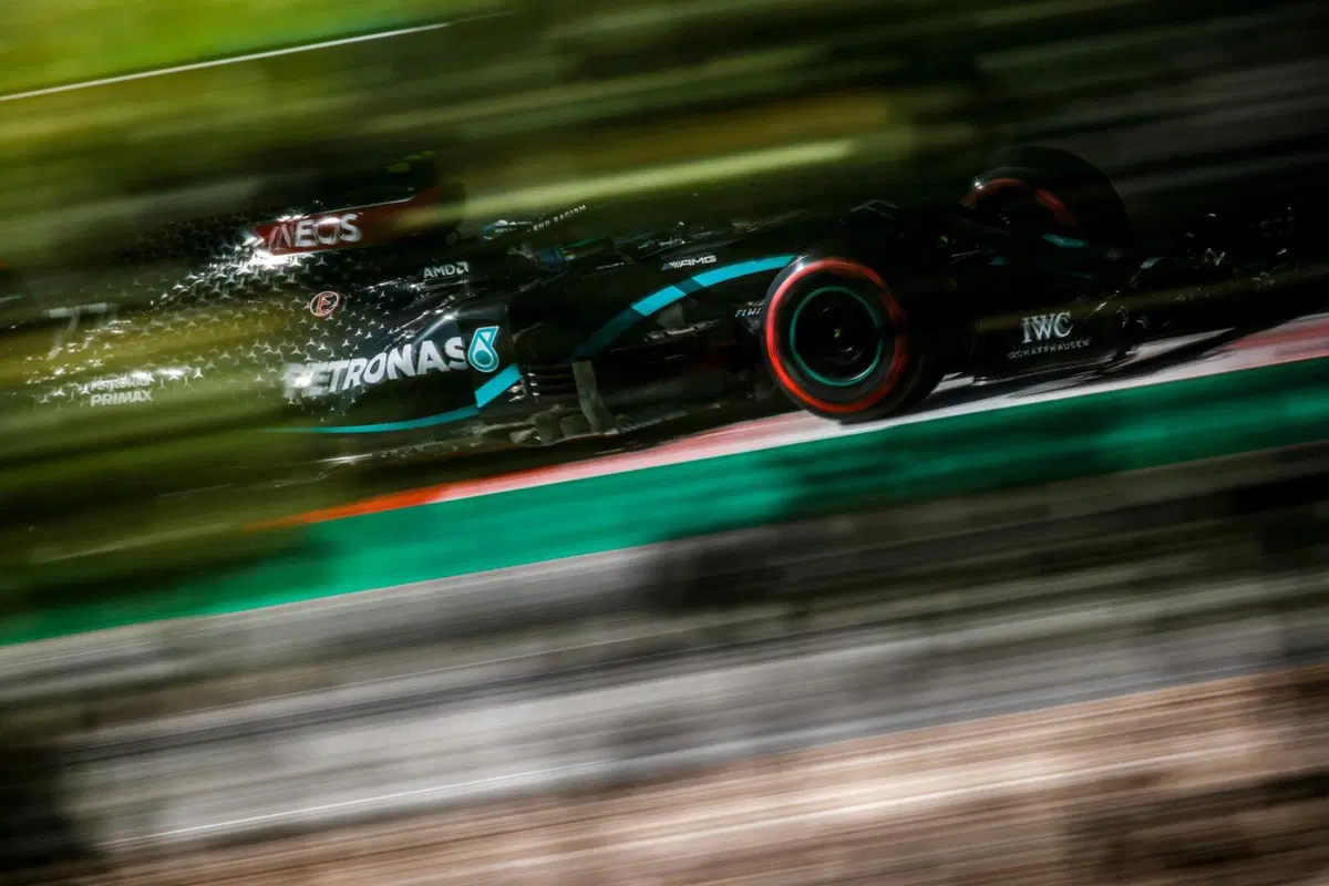 F1, GP Portogallo 2020: Hamilton le suona a Bottas e supera Schumacher (14)
