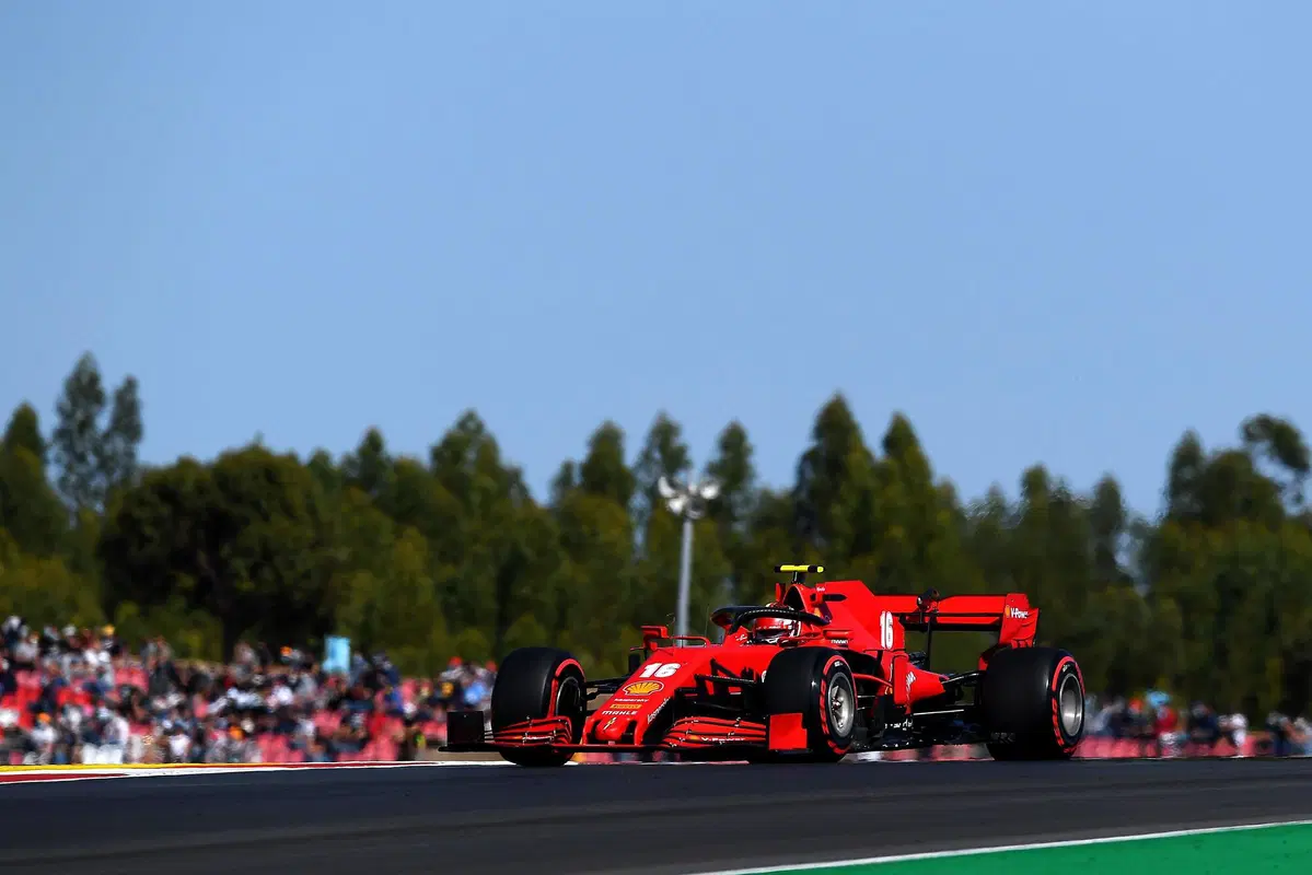 F1, GP Portogallo 2020: Hamilton le suona a Bottas e supera Schumacher (25)
