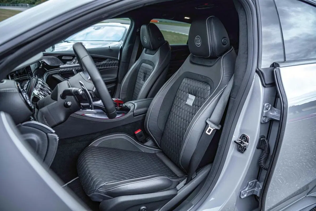 Brabus Rocket 900 'One of Ten': la AMG GT4 da 900 CV! (16)