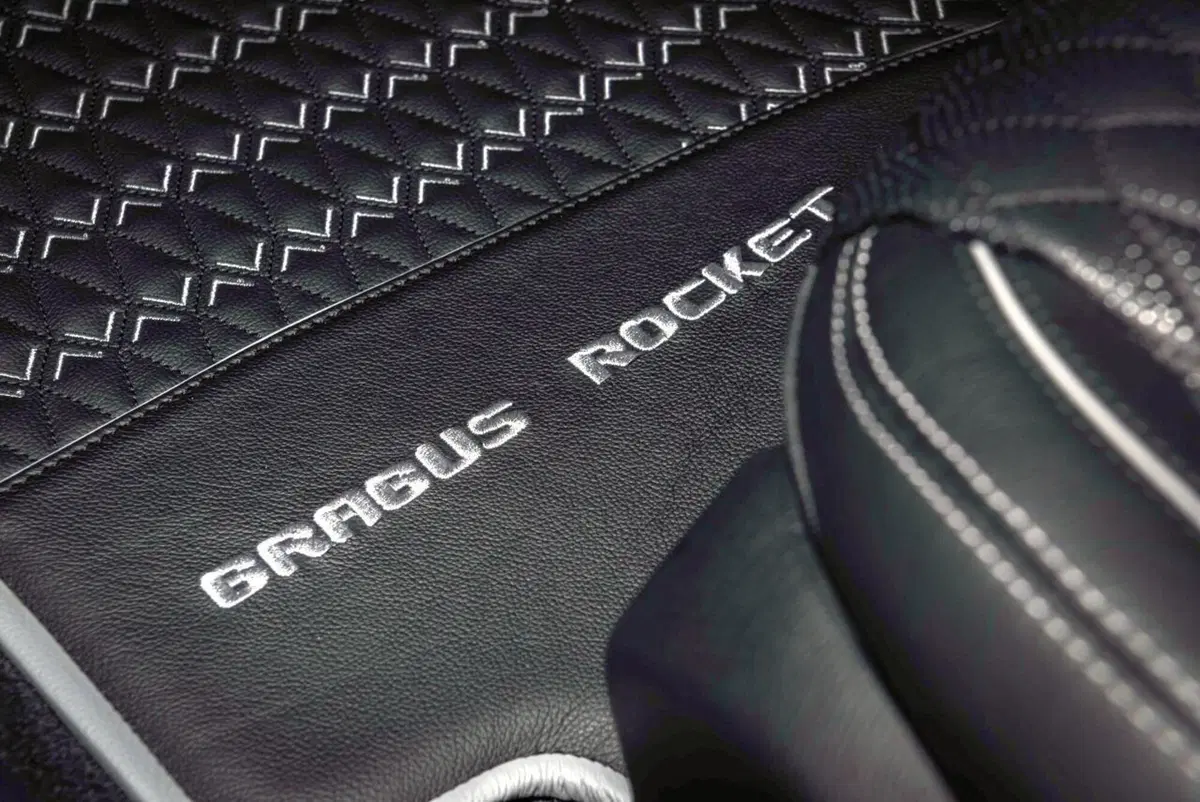 Brabus Rocket 900 'One of Ten': la AMG GT4 da 900 CV! (23)