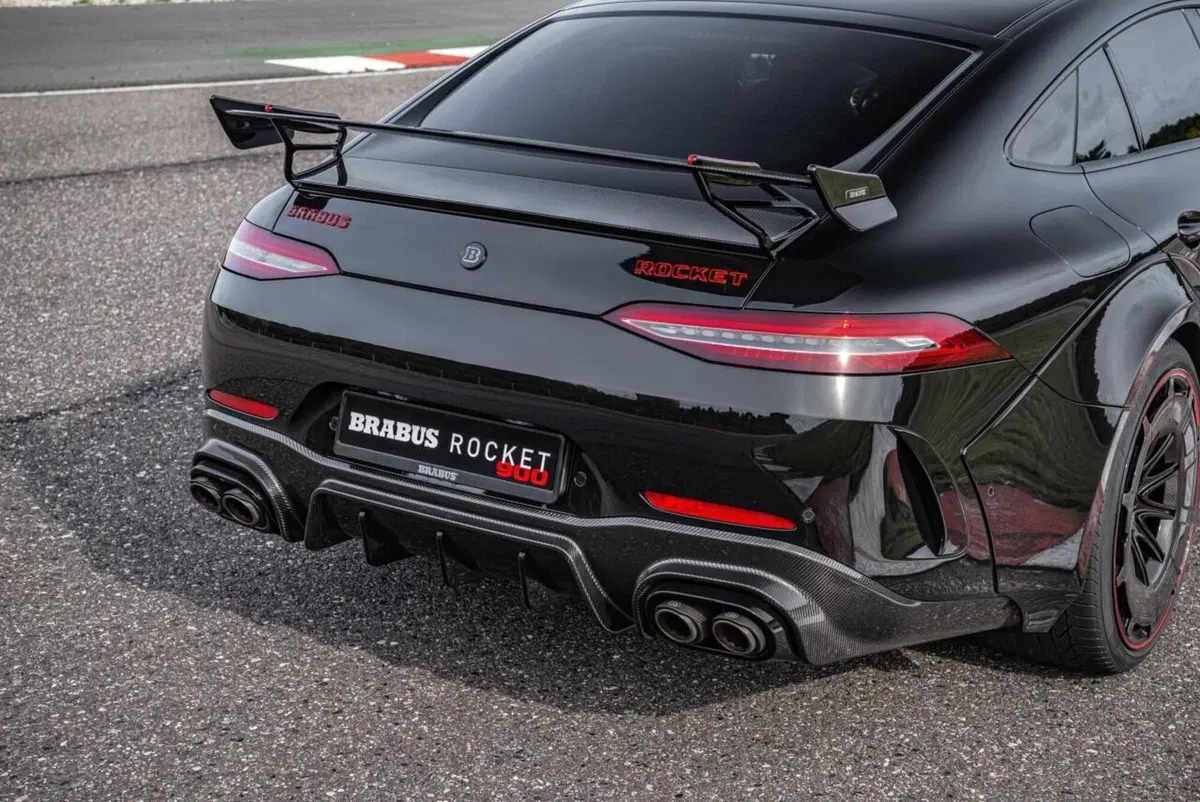 Brabus Rocket 900 'One of Ten': la AMG GT4 da 900 CV! (29)