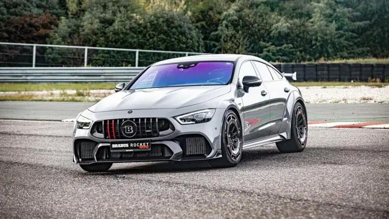 Brabus Rocket 900 "One of Ten": la AMG GT4 da 900 CV!