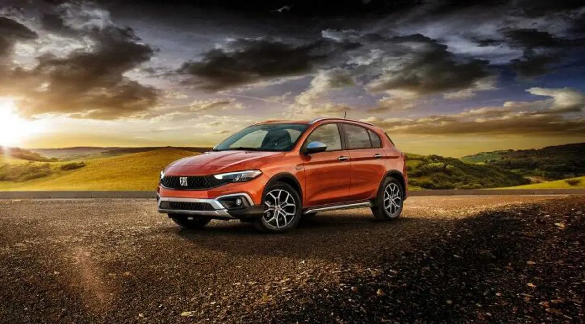Fiat Tipo: c'è il restyling, in arrivo anche la Cross [GALLERY] (12)