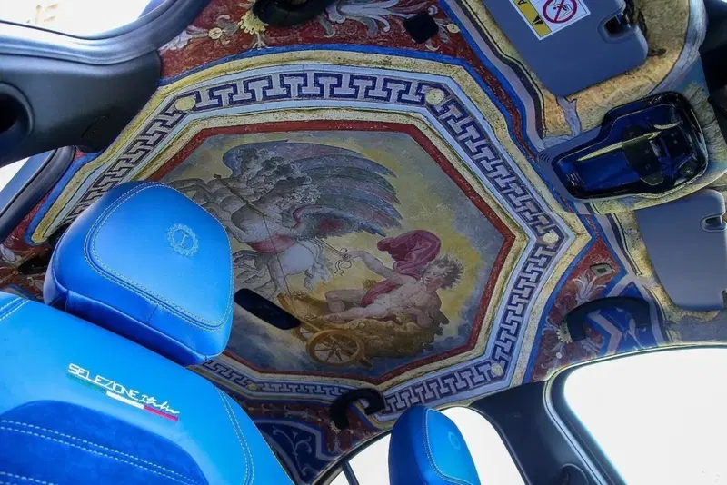 Lapo Elkann si supera: arriva l'Alfa Romeo Giulia con affresco rinascimentale