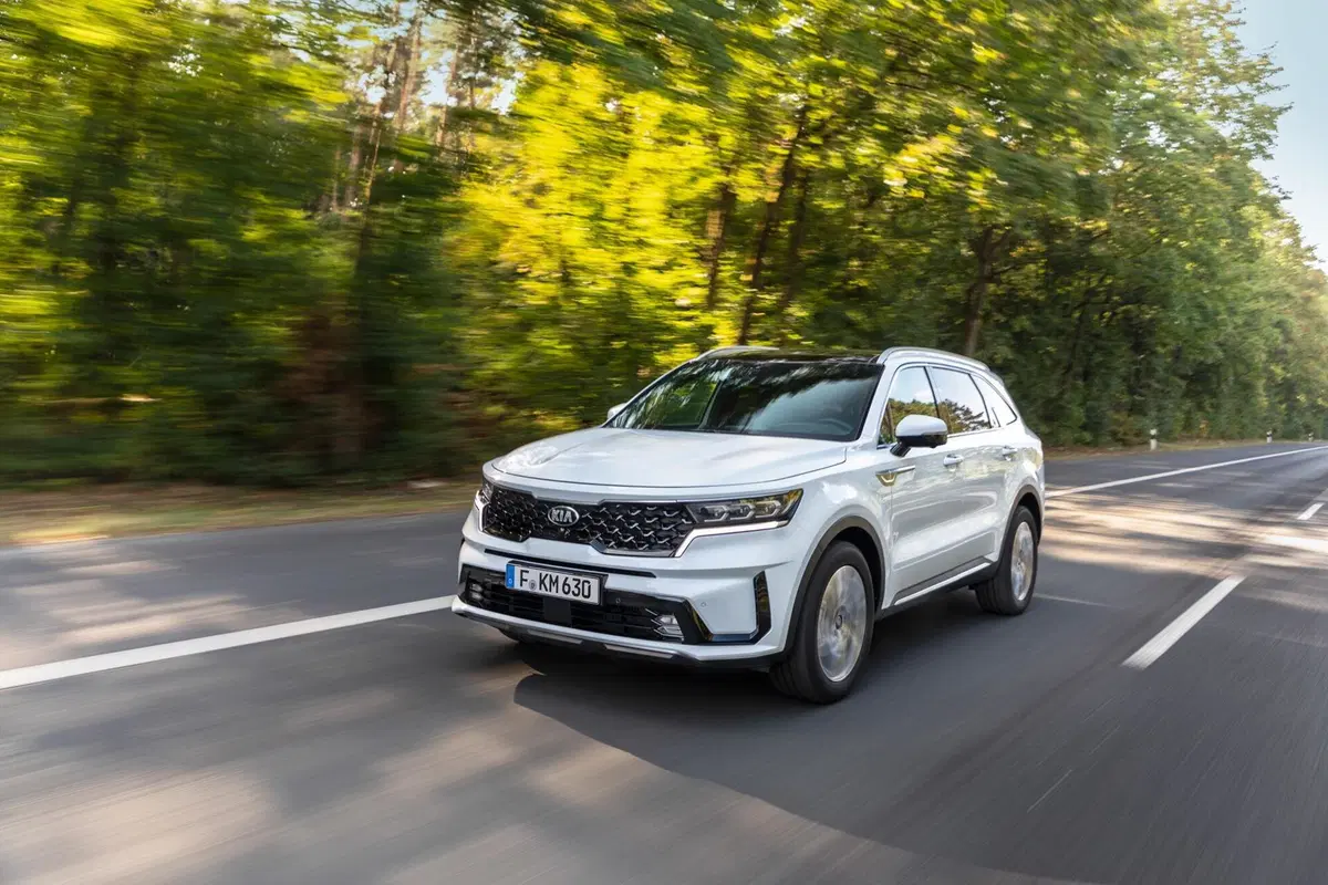 Nuova Kia Sorento ibrida (PHEV) da 265CV: [4x4 7 posti] (17)