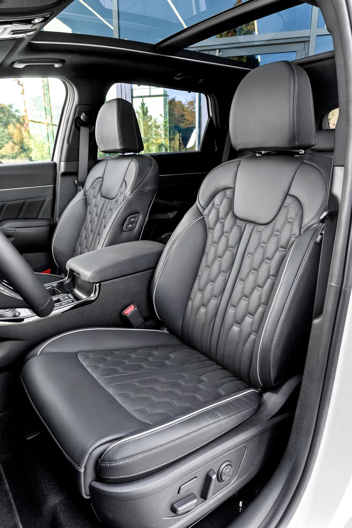 Nuova Kia Sorento ibrida (PHEV) da 265CV: [4x4 7 posti] (12)