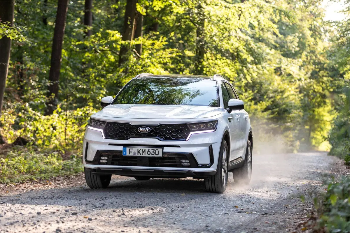 Nuova Kia Sorento ibrida (PHEV) da 265CV: [4x4 7 posti] (21)