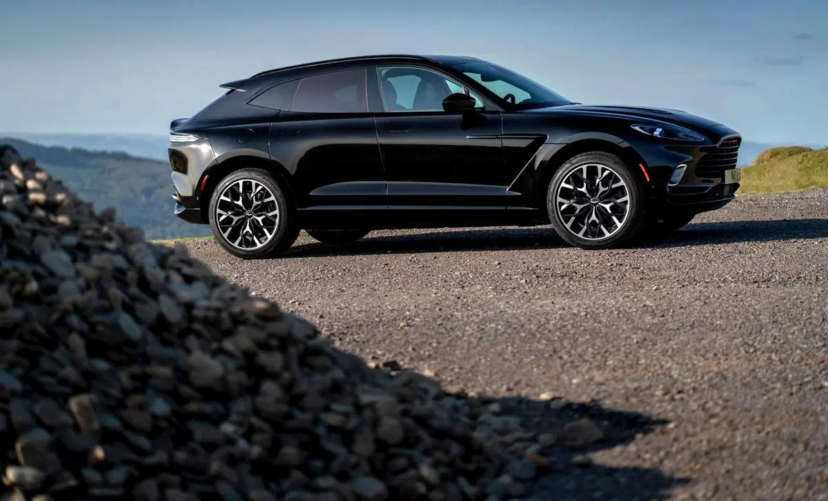 Aston Martin DBX (2020-23) (5)