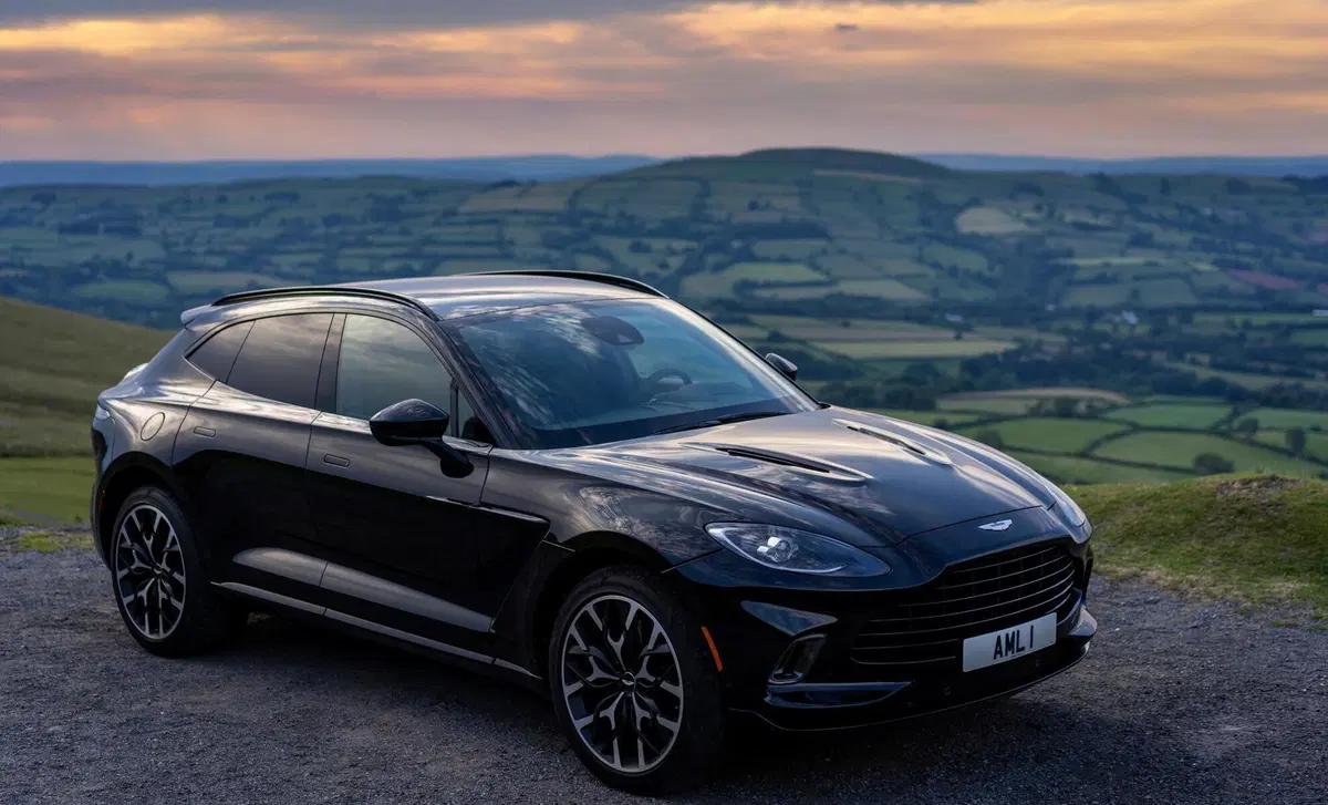 Aston Martin DBX (2020-23) (4)