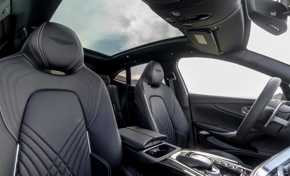 Aston Martin DBX (2020-23) (12)