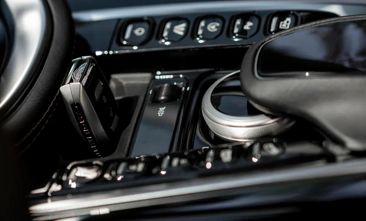 Aston Martin DBX (2020-23) (20)