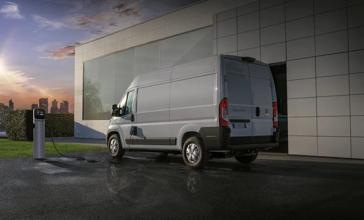 Fiat e-Ducato Furgone (4)