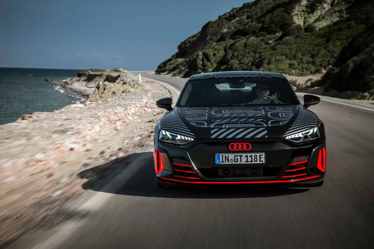 Il sound elaborato (factory) per la GT più tecnologica e veloce mai prodotta in Audi: e-tron GT RS [audio] (4)