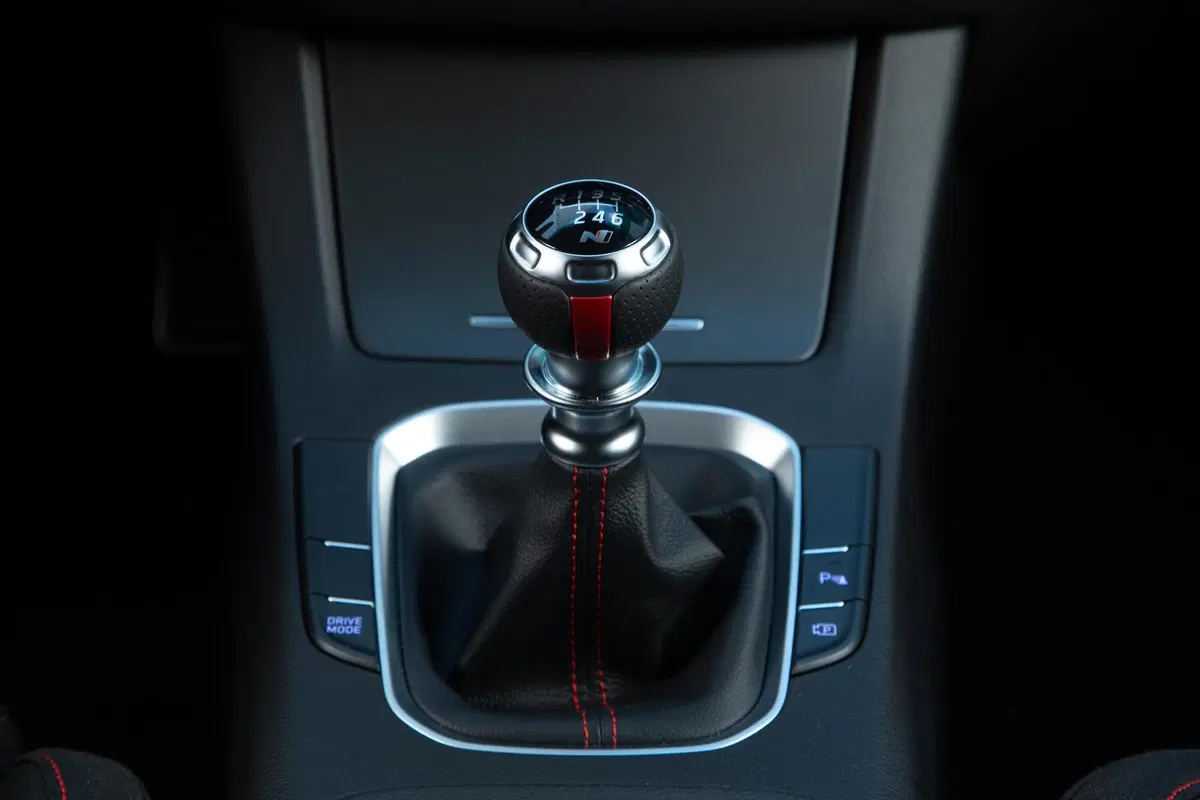 Hyundai i30 2020 | Con il restyling è anche ibrida mild a 48v (18)