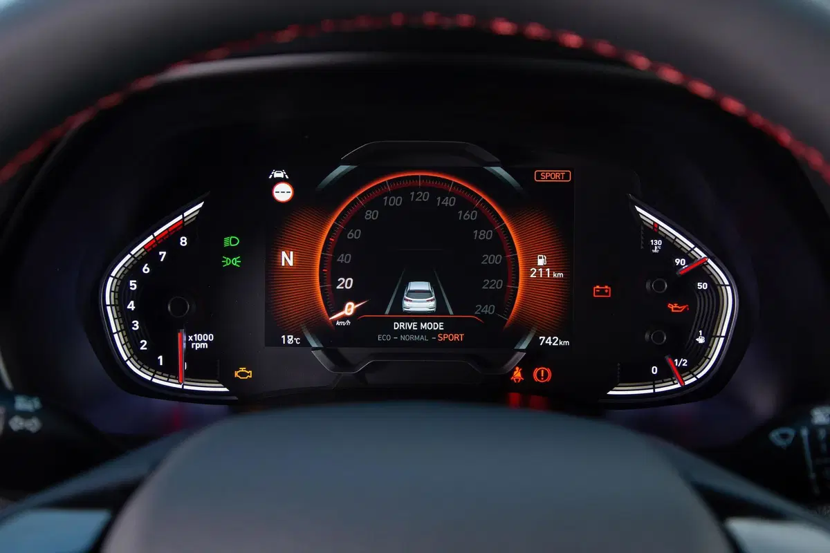 Hyundai i30 2020 | Con il restyling è anche ibrida mild a 48v (17)