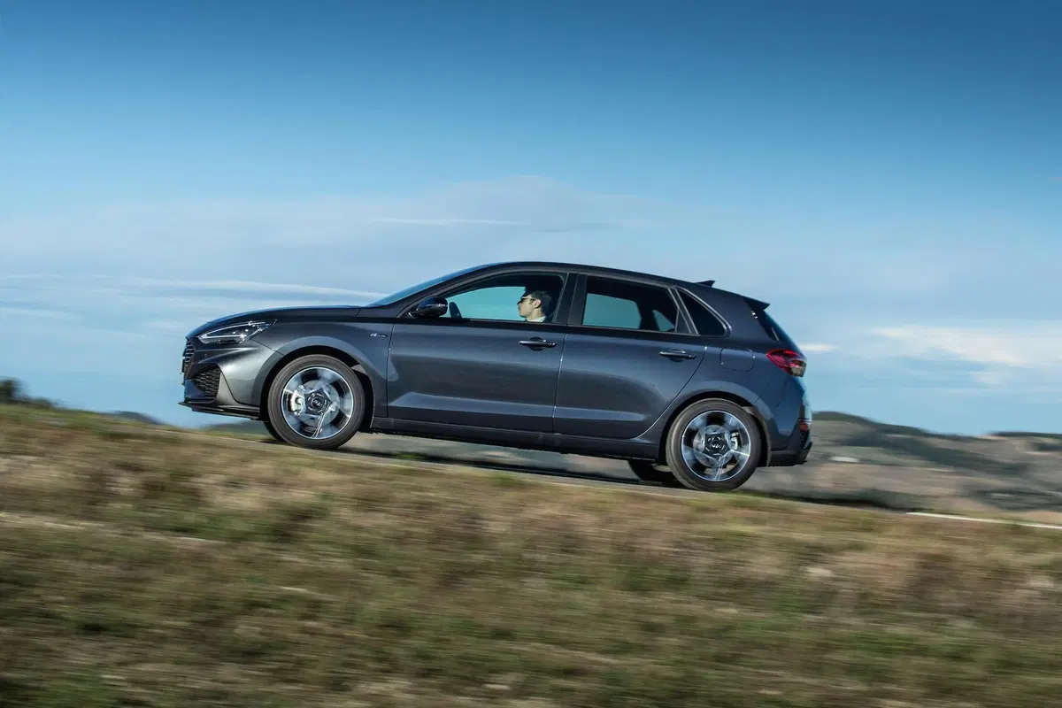 Hyundai i30 2020 | Con il restyling è anche ibrida mild a 48v (2)