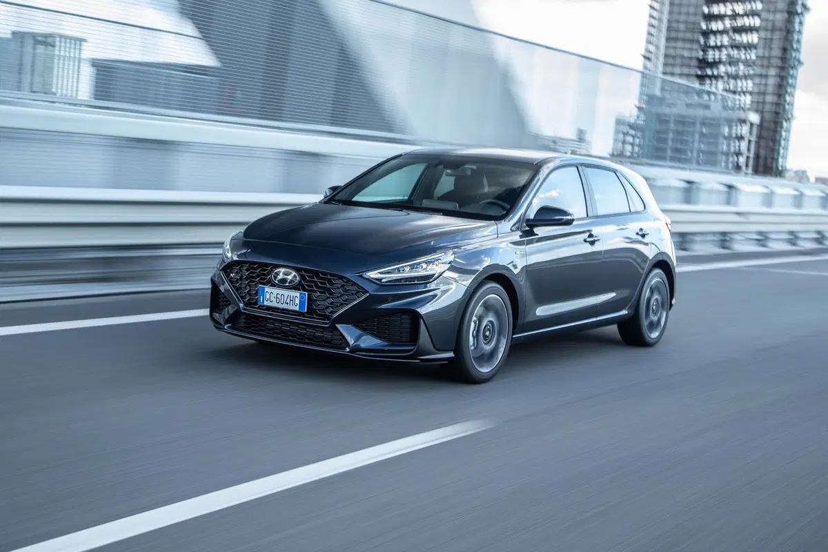 Hyundai i30 2020 | Con il restyling è anche ibrida mild a 48v (4)