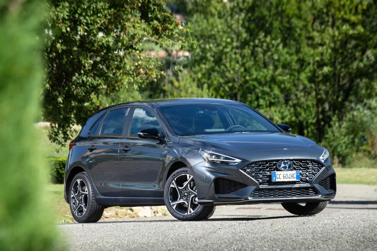 Hyundai i30 2020 | Con il restyling è anche ibrida mild a 48v (5)