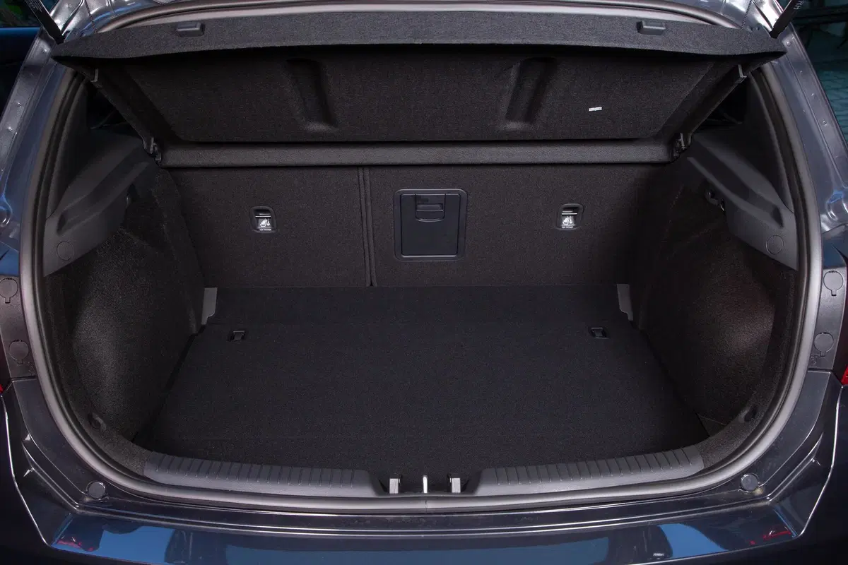 Hyundai i30 2020 | Con il restyling è anche ibrida mild a 48v (26)