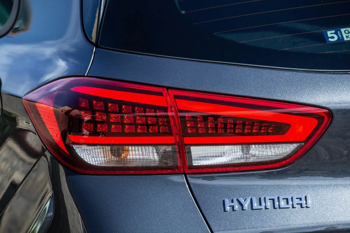 Hyundai i30 2020 | Con il restyling è anche ibrida mild a 48v (10)