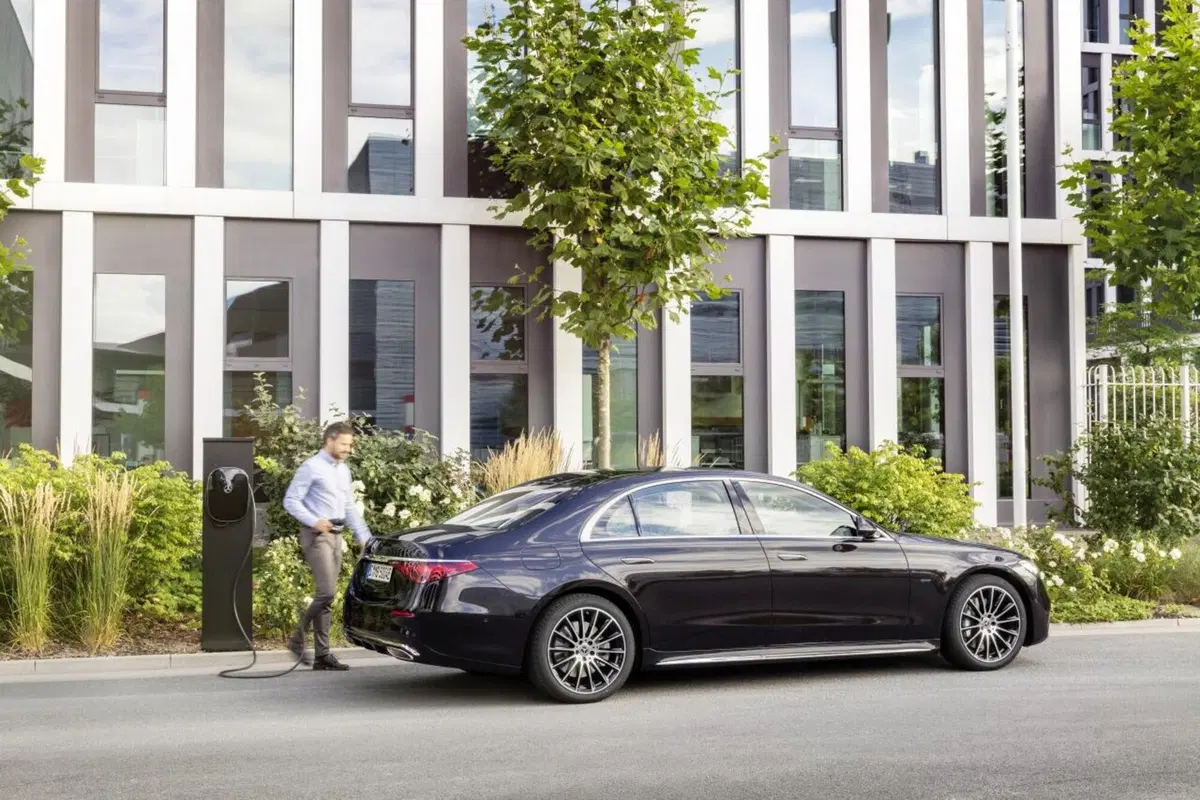 Mercedes Classe S: i prezzi per l'Italia (9)