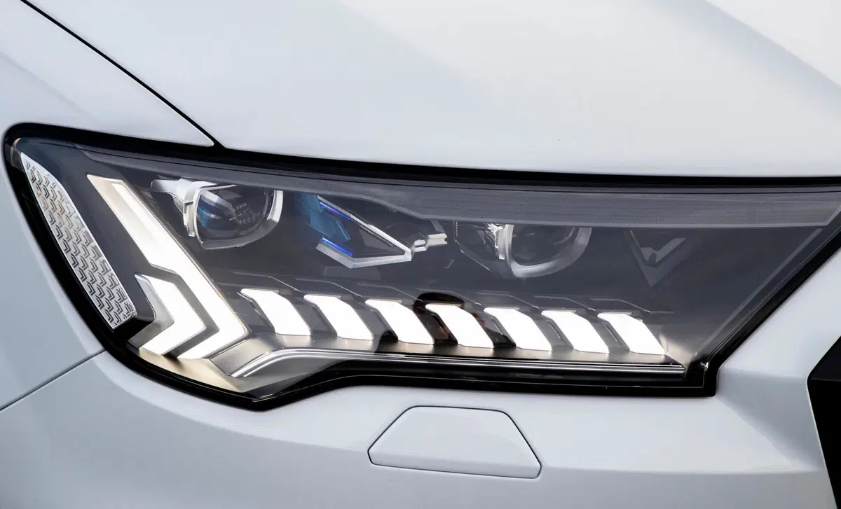 Audi Q7 45 TDI quattro tiptronic Business (38)
