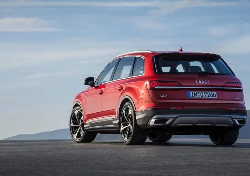 Audi Q7 (20)