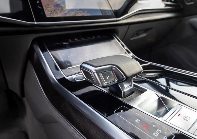 Audi Q7 (2015-->>) (33)