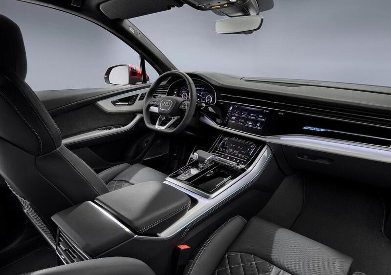 Audi Q7 (2015-->>) (28)