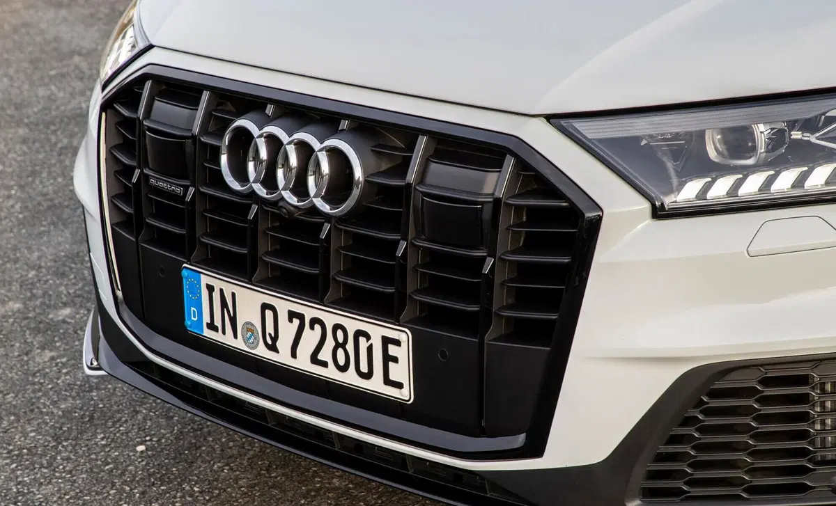 Audi Q7 45 TDI quattro tiptronic Business (40)