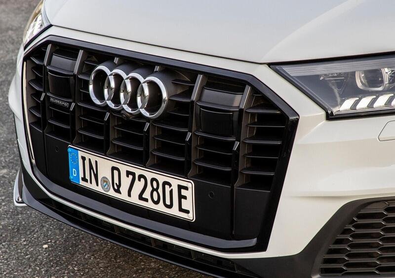 Audi Q7 (2015-->>) (40)