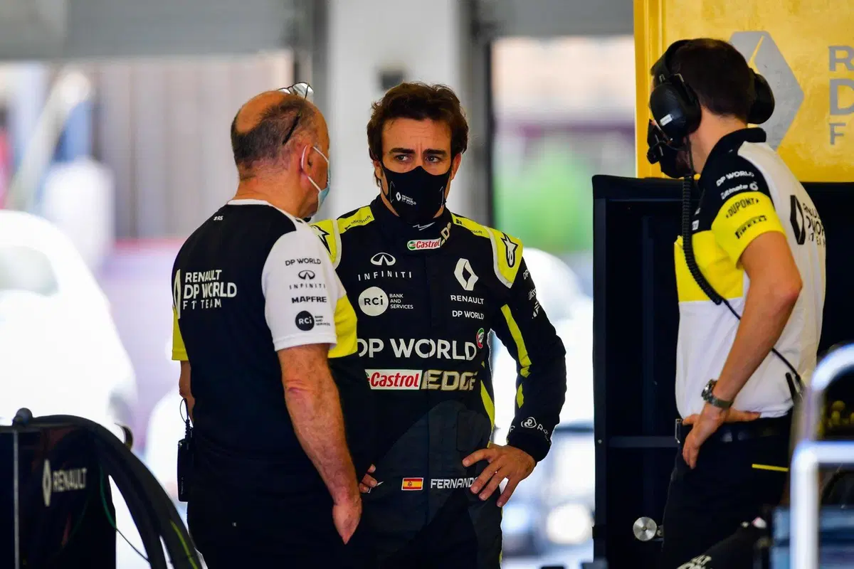 F1: Fernando Alonso, 93 giri in Bahrain con la Renault R.S.18 (2)