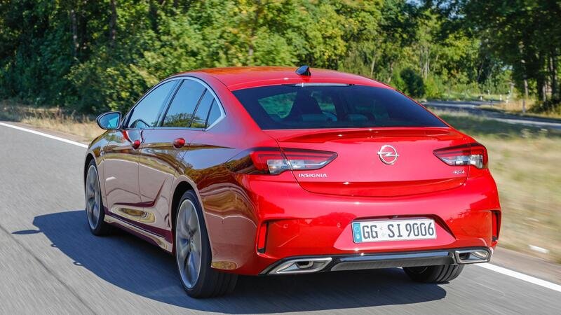 Nuova Insignia, Prova dell&rsquo;ammiraglia Opel in restyling 2021 [da 3 cilindri a GSI]