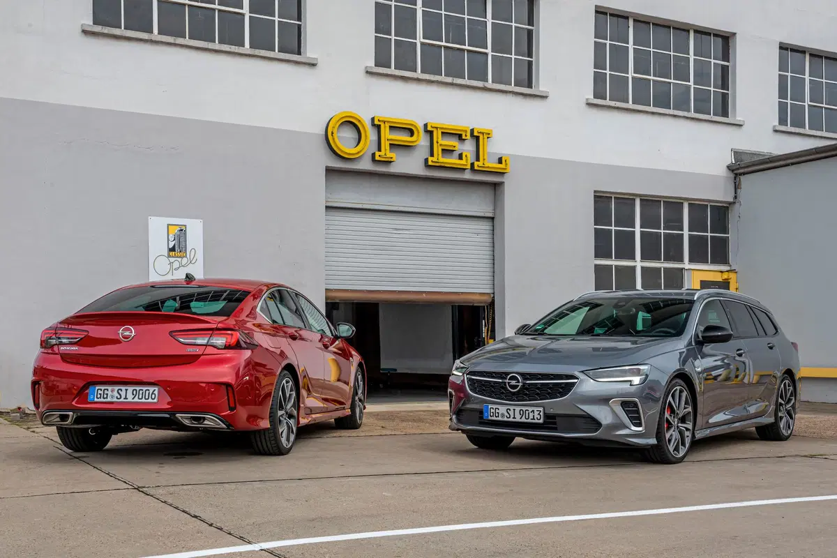 Opel Insignia - embargo 10/11