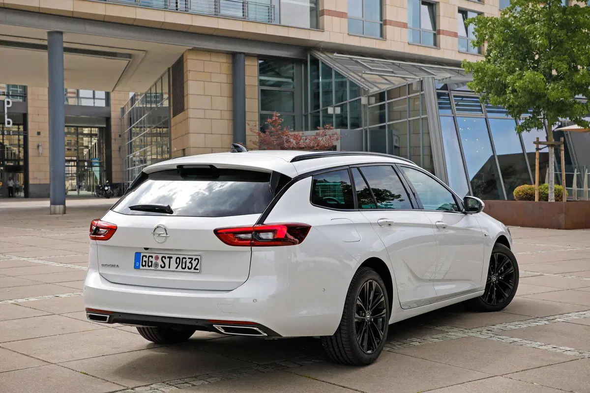 Opel Insignia - embargo 10/11 (10)