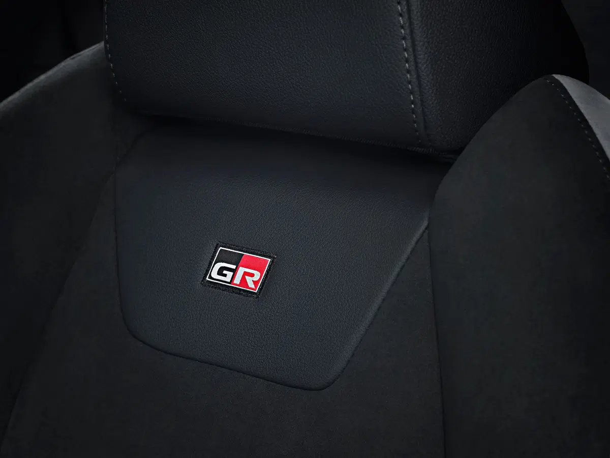 Toyota C-HR GR Sport, nel segno di Gazoo Racing  (5)