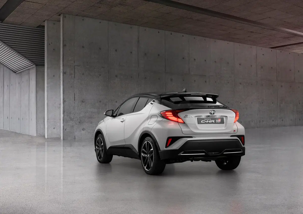 Toyota C-HR GR Sport, nel segno di Gazoo Racing  (2)