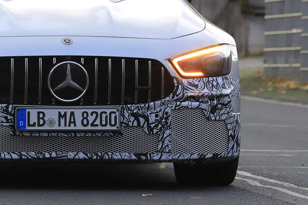 Mercedes-AMG GT 4 Coupé restyling, le foto spia (9)