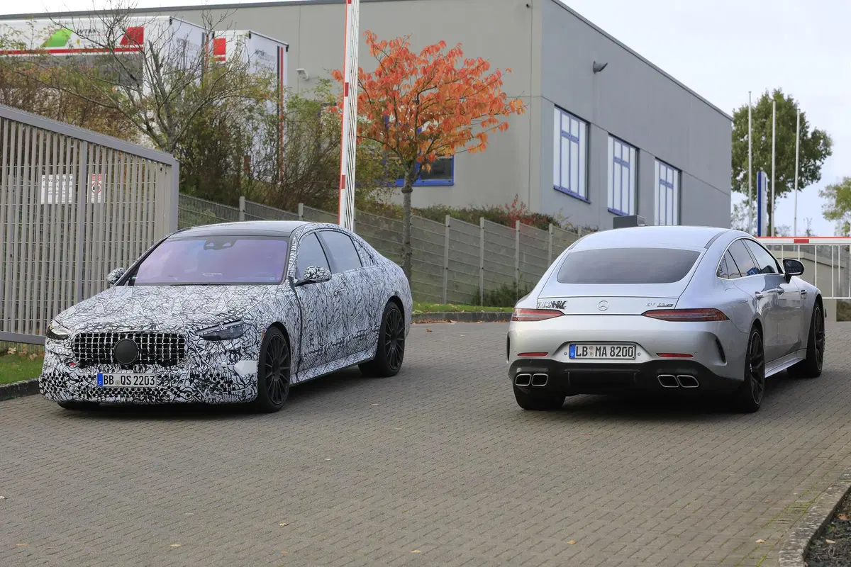 Mercedes-AMG GT 4 Coupé restyling, le foto spia (10)