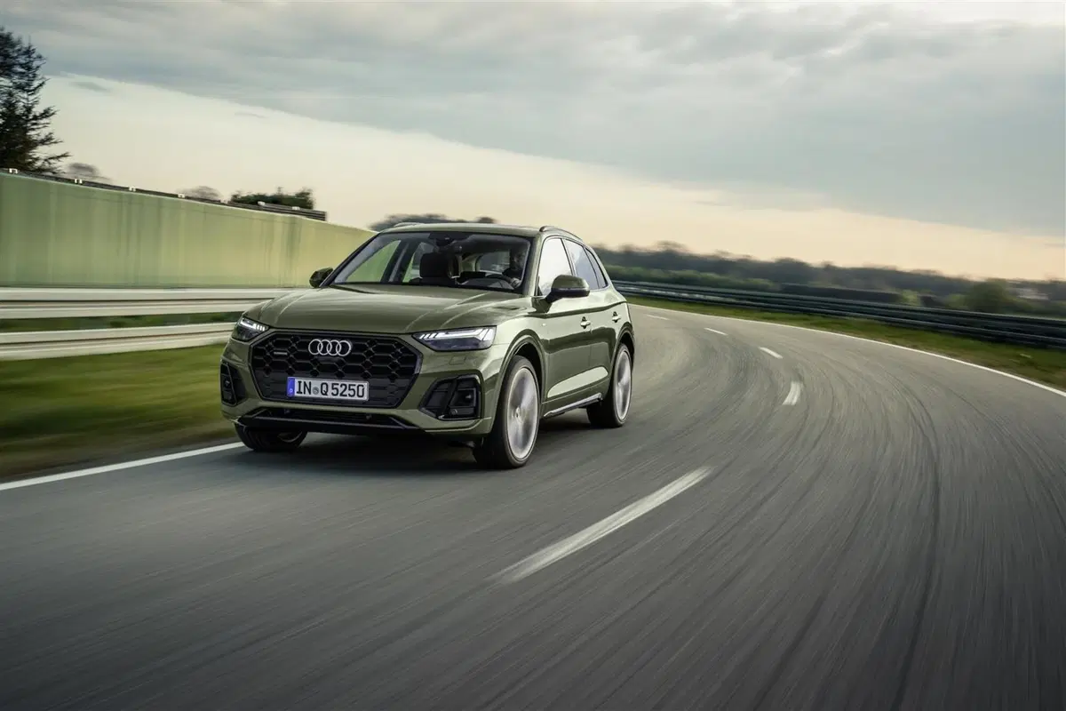 Audi A4, A5 e Q5: ora sono tutte mild-hybrid, anche le Diesel  (5)