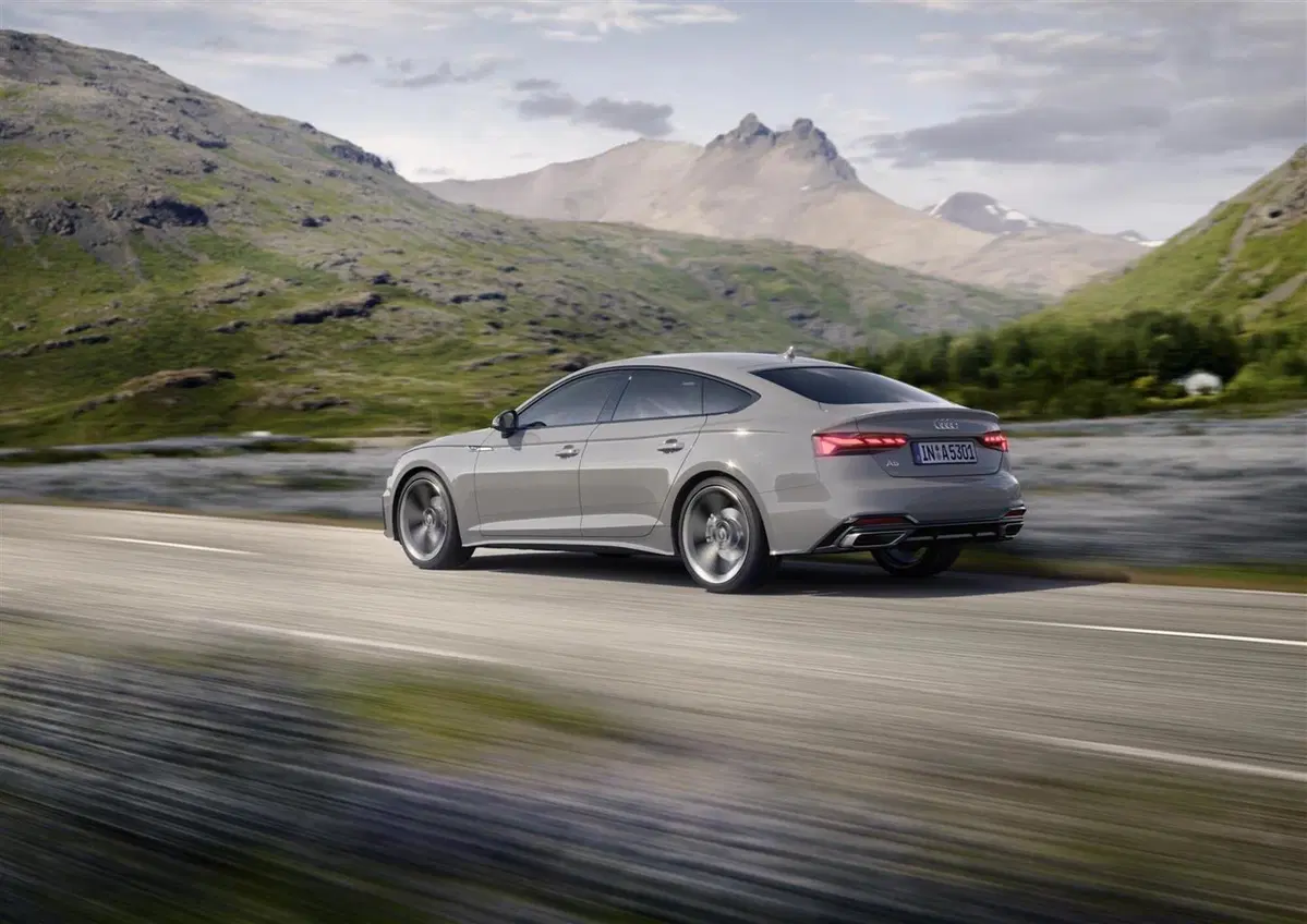 Audi A4, A5 e Q5: ora sono tutte mild-hybrid, anche le Diesel  (12)