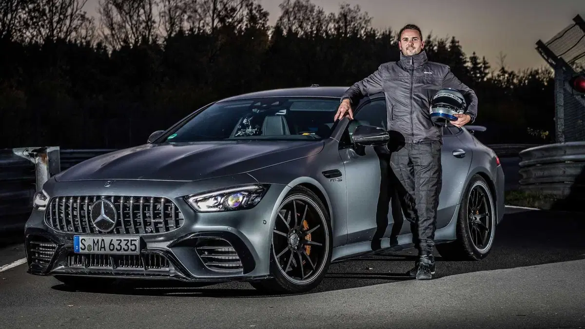 Mercedes-AMG GT 63 S, record di classe al Nürburgring: 7'23"009 [Video] (5)