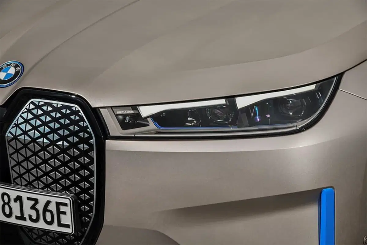 La rivoluzione BMW passa da qui: ecco il SAV elettrico iX con ricarica a 200 kW [Video] (3)