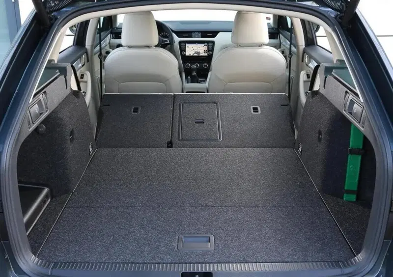 Skoda Octavia Station Wagon (2013-20) (14)